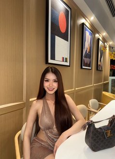 Mint - escort in Bangkok Photo 3 of 10