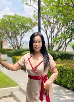 Mintra - masseuse in Bangkok Photo 6 of 8