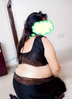 Minu Bhabhi Alone Here - escort in New Delhi Photo 3 of 4