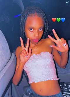Minxie - escort in Nairobi Photo 9 of 16