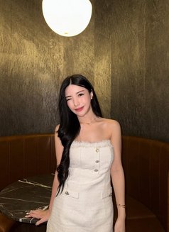 Anny Lee π»π³ - escort in Seoul Photo 2 of 24