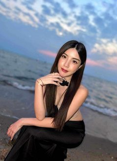 Anny Lee π»π³ - escort in Seoul Photo 21 of 24