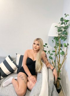 Mira - puta in Pattaya Photo 12 of 13