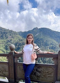 Mira - escort in Kuala Lumpur Photo 3 of 8