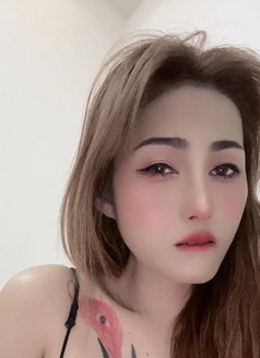 Mira - escort in Kuala Lumpur Photo 5 of 8