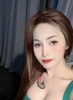 Mira - escort in Kuala Lumpur Photo 7 of 8