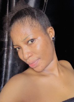 Mira - Transsexual escort agency in Lagos, Nigeria Photo 2 of 3