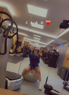 Mira - puta in Riyadh Photo 8 of 8