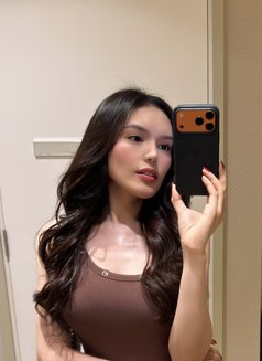 Mira - escort in Singapore Photo 9 of 9