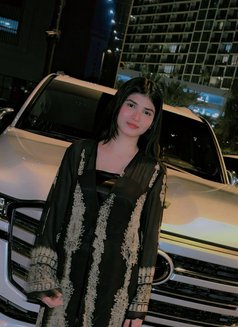 Mira - puta in Dubai Photo 4 of 4