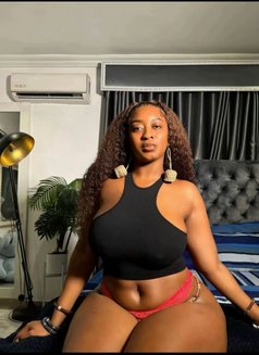 Mira - escort in Noida Photo 2 of 10