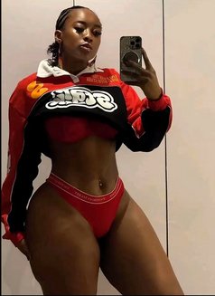 Mira - escort in Noida Photo 5 of 10