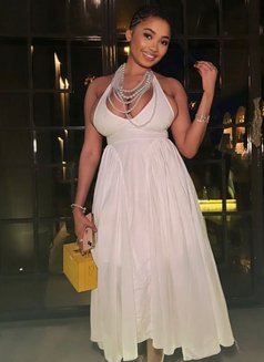 Mira - escort in Noida Photo 10 of 10