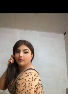 Mira - Transsexual escort in Beirut Photo 13 of 13