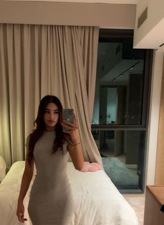 Mira - puta in Dubai Photo 6 of 6