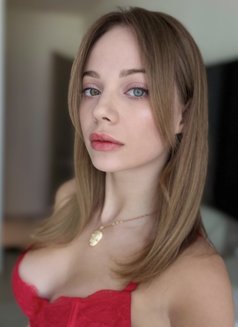 Miraa - escort in Dubai Photo 3 of 8