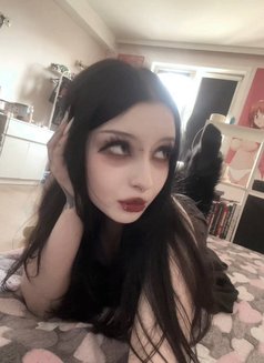 Mira - escort in Hong Kong Photo 8 of 8