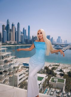 Mira - Acompañantes transexual in Dubai Photo 7 of 8