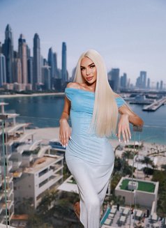 Mira - Acompañantes transexual in Dubai Photo 6 of 8