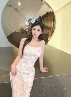 Mira Shenzhen - escort in Shanghai Photo 2 of 4