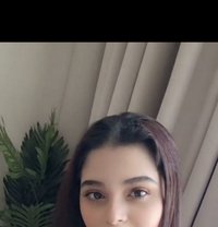 Mira - puta in Dubai Photo 1 of 2