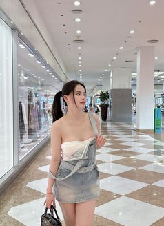 Mira - puta in Dubai Photo 8 of 9