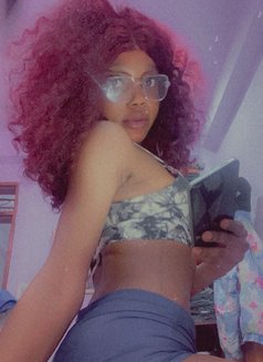 Miracle - puta in New Delhi Photo 1 of 7