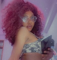 Miracle - escort in New Delhi