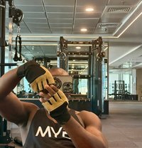 Miraj - Male escort in Dubai
