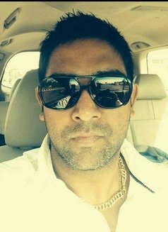 Miraj - masseur in Gurgaon Photo 7 of 7