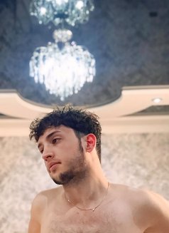 Miran - Male escort in İstanbul Photo 3 of 10