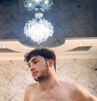 Miran - Male escort in İstanbul
