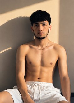 Miran - Male escort in İstanbul Photo 11 of 11