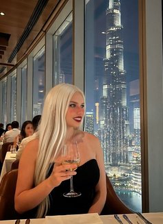 Miranda Lane - Transsexual escort in Dubai Photo 6 of 7