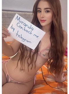 Miranda - puta in Abu Dhabi Photo 1 of 8