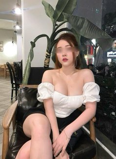 Miranda - escort in Nha Trang Photo 2 of 11