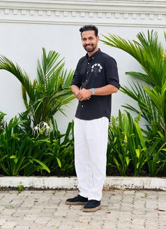 Mirash Royal - Acompañantes masculino in Chennai Photo 4 of 4