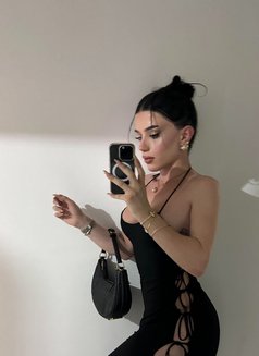 🇹🇷Su Trans Gi̇rl - Transsexual escort in Jeddah Photo 3 of 10