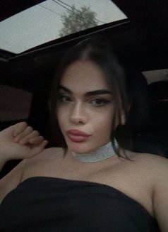Miray - Transsexual escort in Baku Photo 1 of 21