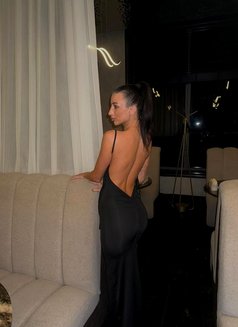 Miraz - escort in Hong Kong Photo 6 of 10