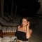 Mirel - puta in Dubai Photo 2 of 17
