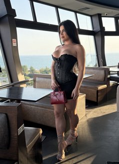 Mirella de - Acompañantes transexual in Singapore Photo 3 of 6