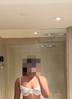 Mireya - escort in Seoul Photo 4 of 6