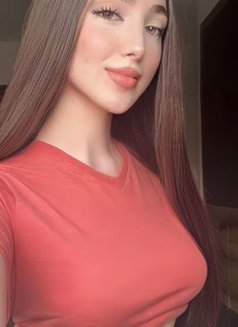 Miriam - escort in Abu Dhabi Photo 1 of 3