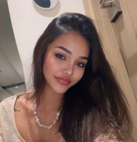 Mirin - escort in Jeddah Photo 3 of 6