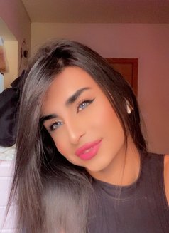 Miro - Transsexual escort in Beirut Photo 2 of 4