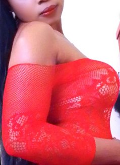 Mis Rosie - escort in Beirut Photo 2 of 7