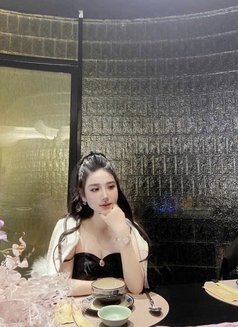 Misako - puta in Dubai Photo 1 of 6