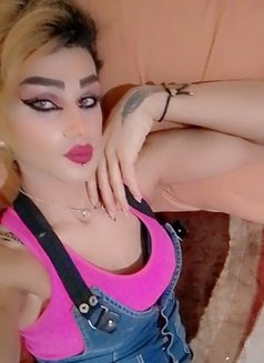 Misha Al3sal - Transsexual escort in Beirut Photo 3 of 23