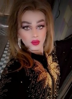 Misha Al3sal - Transsexual escort in Beirut Photo 23 of 25